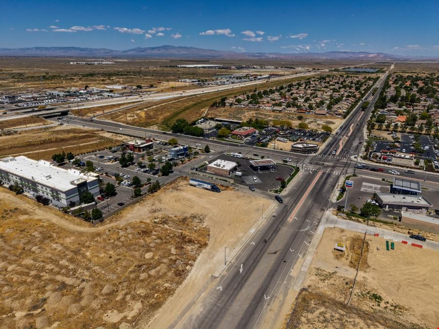 Lancaster Retail Pad