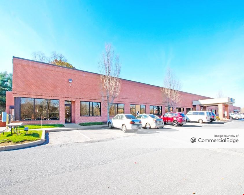 296 & 330 Saint Charles Way
