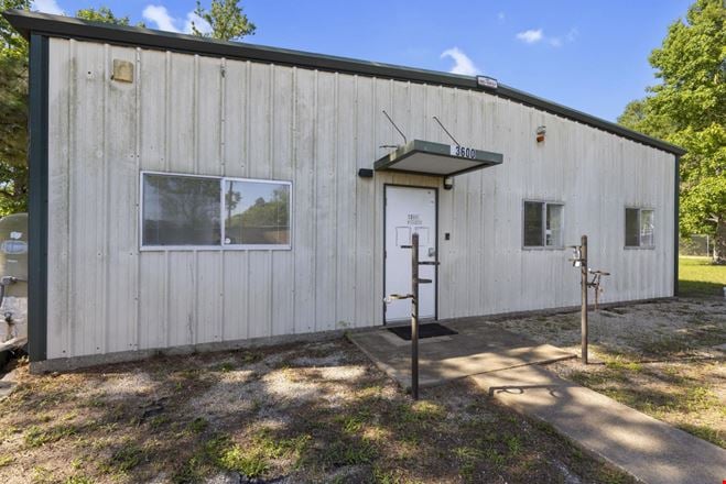 Preview of Office space for Rent at 13658 Oil Field Road