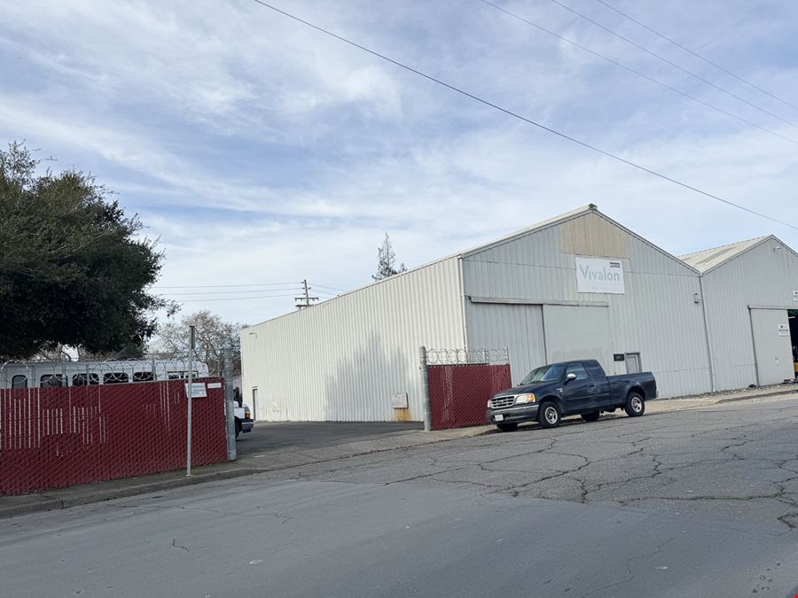Maxwell Dr. Warehouse w/ Private Yard