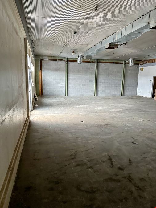 403 W Central Ave