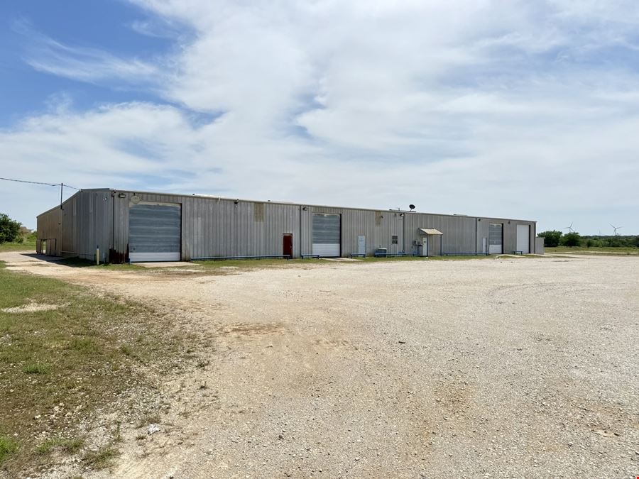 27,750 SF Storefront & Warehouse on ±36 Acres
