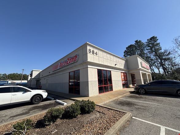 Preview of Retail space for Rent at 584 North Germantown Parkway