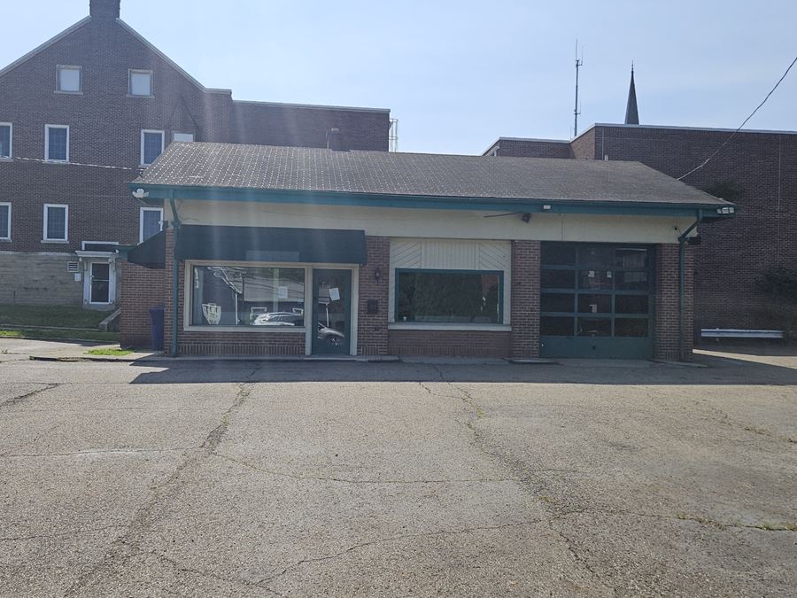 35 East Central Ave.