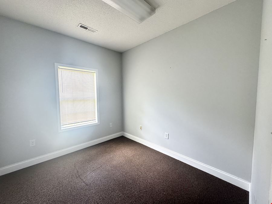 2105 Cromley Circle