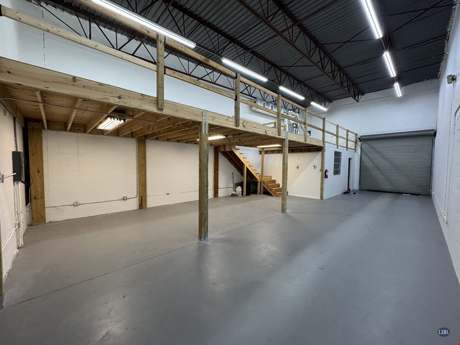 700 S John Rodes Blvd, Unit D3