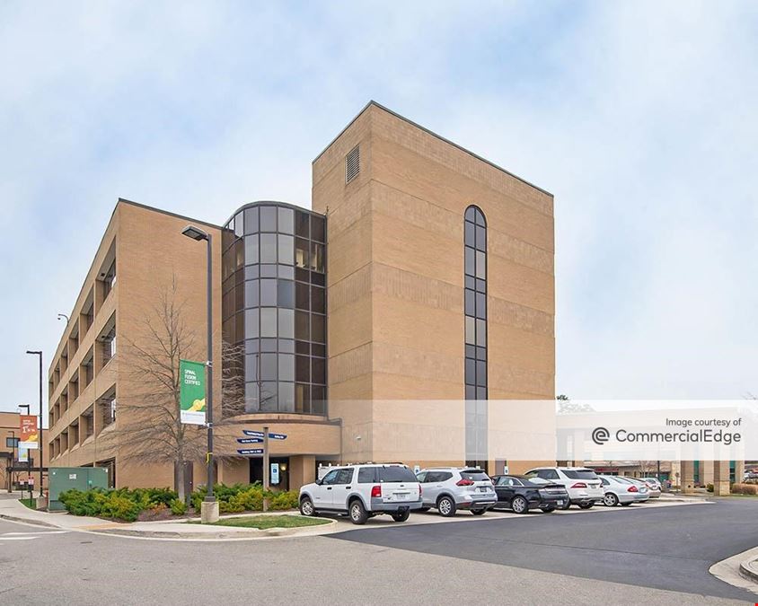 Henrico Doctors’ Hospital - Courtyard Medical Office Building