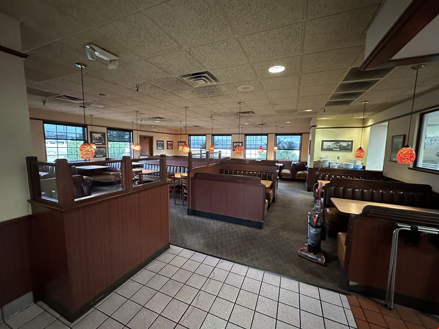 2010 Overland Ave (Former Denny's)