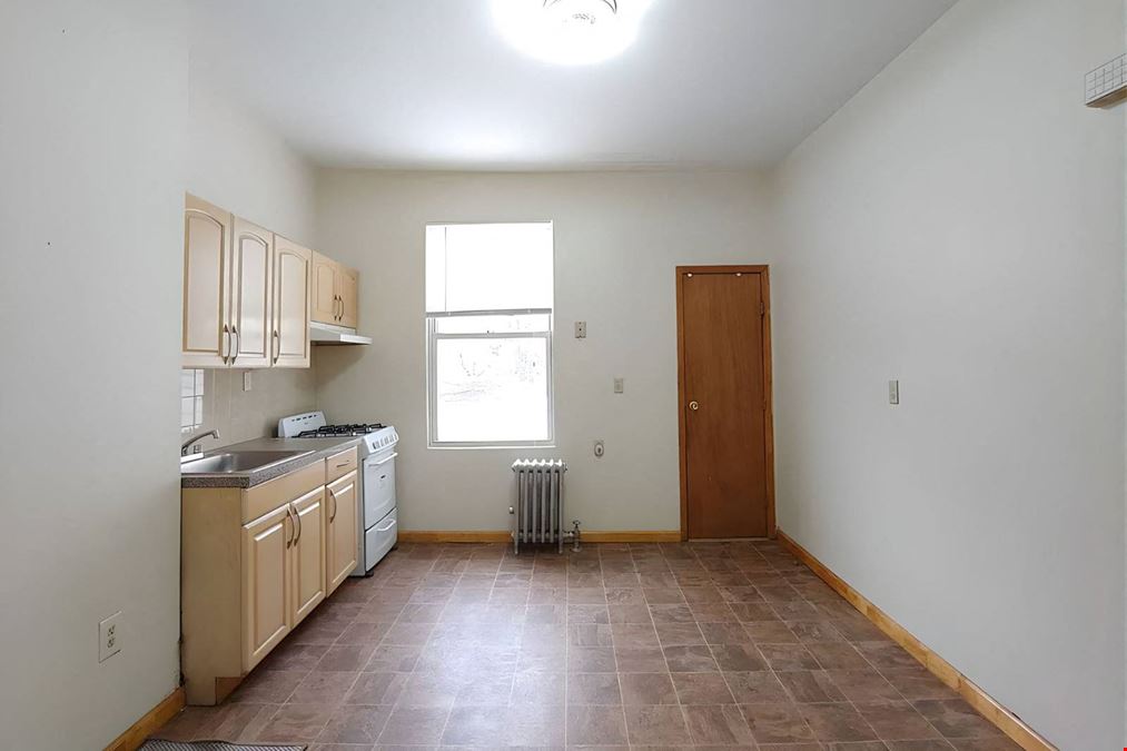 683   Woodward Avenue