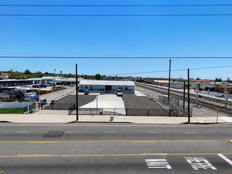 160 N San Antonio Ave