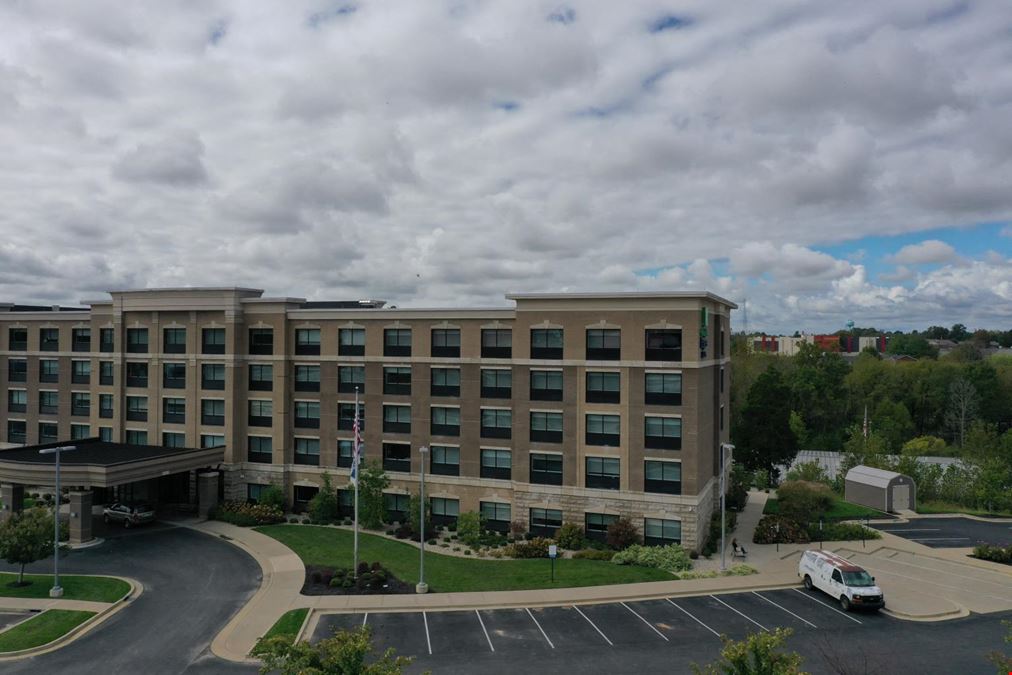 Holiday Inn Express & Suites - Elizabethtown, KY 