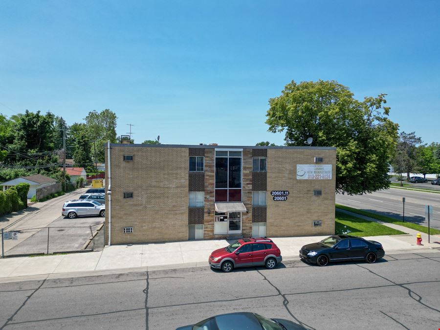 Plymouth Green Apartments