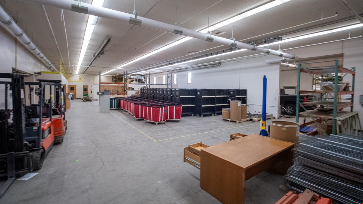 Prime Industrial Flex Space for Lease