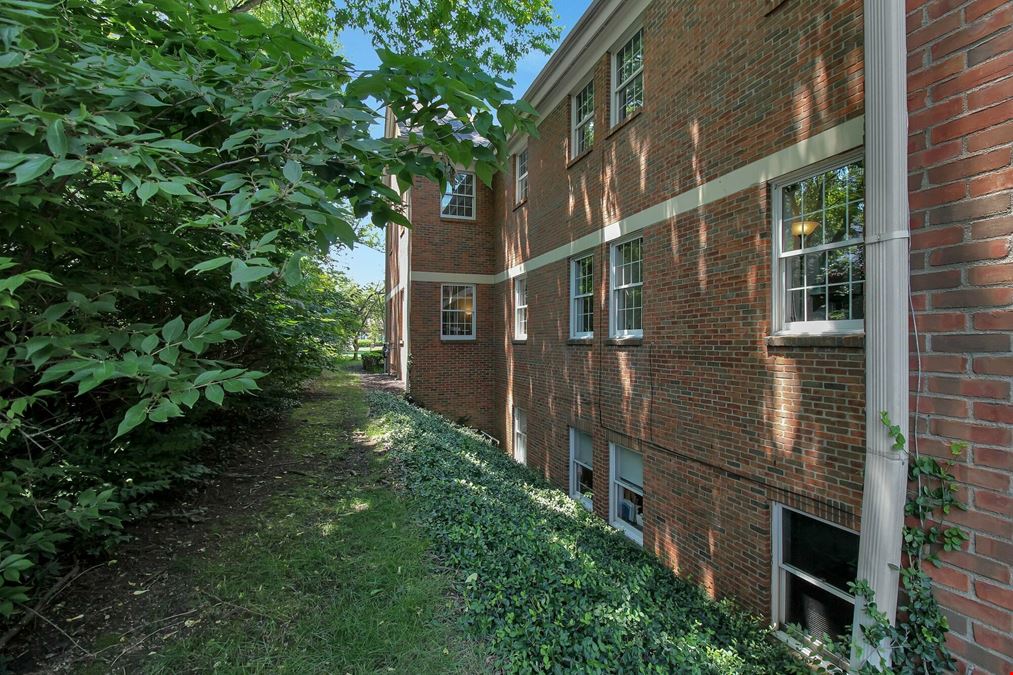 870 High Street