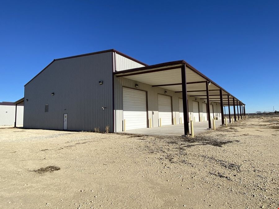 34,800 SF on 60 Acres w/ Crane and Rail Spur