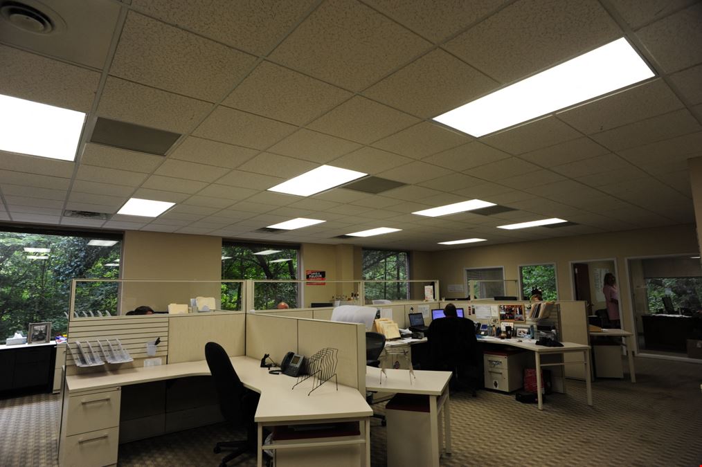 8000 Ravines Edge, Columbus