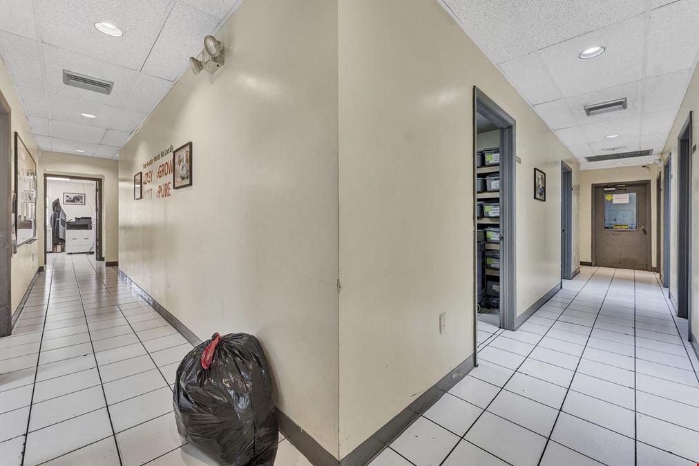4790 NW 157th Street - 34,515 Sq. Ft.