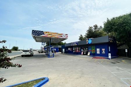 Preview of Retail space for Rent at 525 W Ben White Blvd Svrd Eb