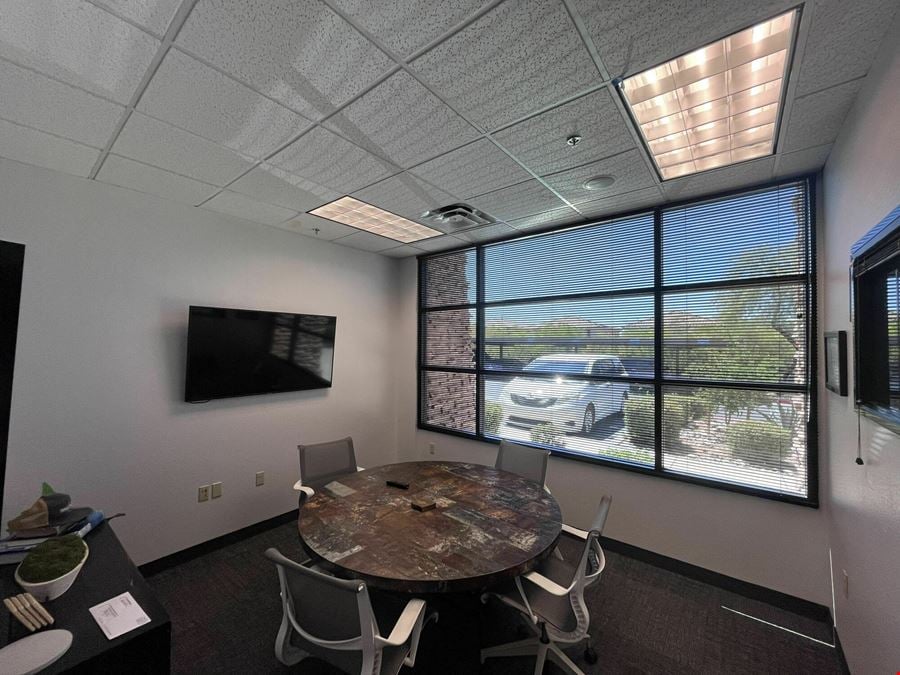 Aquila Offices at McDowell Mtn
