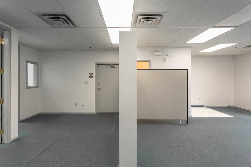 103 & 203 3855 Henning Drive