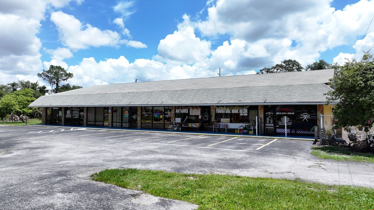 Retail Center on N Scenic Highway