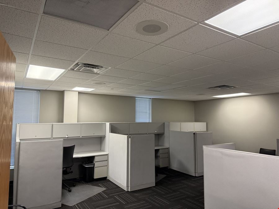 Freestanding Office for Lease In Joplin