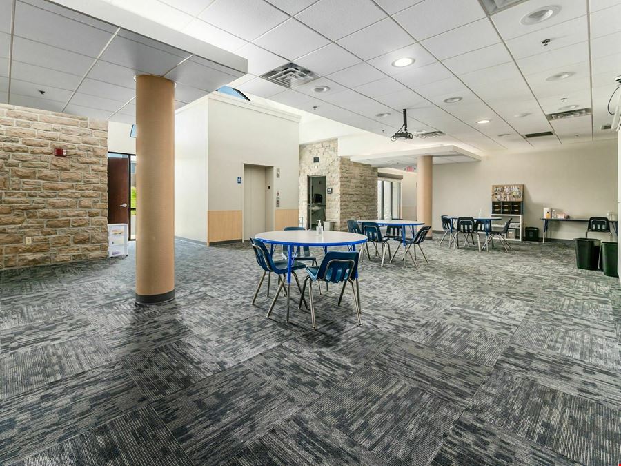 4015-4059 W Dublin-Granville Rd Dublin, OH 43017