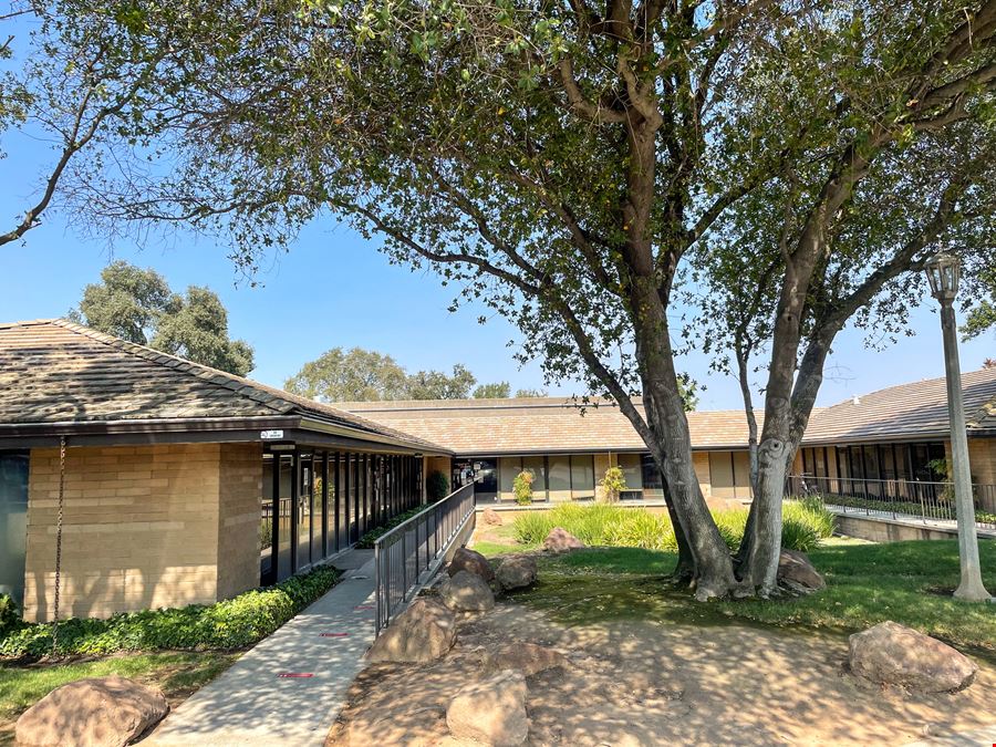 Orange Grove Plaza