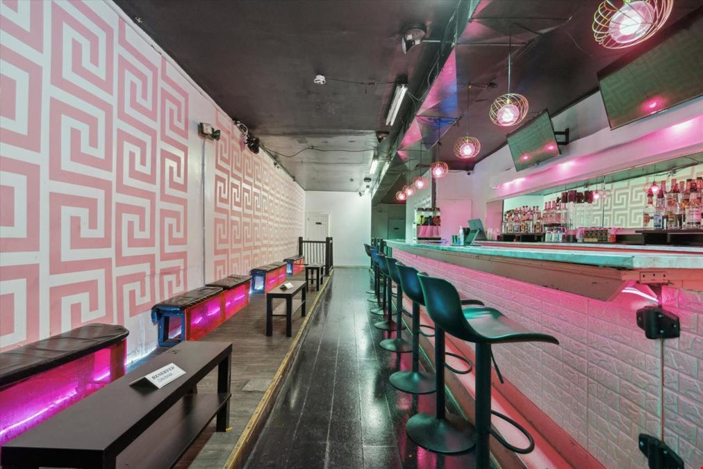 Cash-flowing Upscale Night Club | 11,000 SF