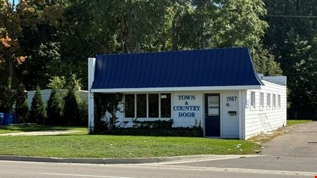 Preview of Retail space for Rent at 1987 Orchard Lake Road