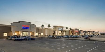 Preview of Commercial space for Rent at Willowbrook Plaza