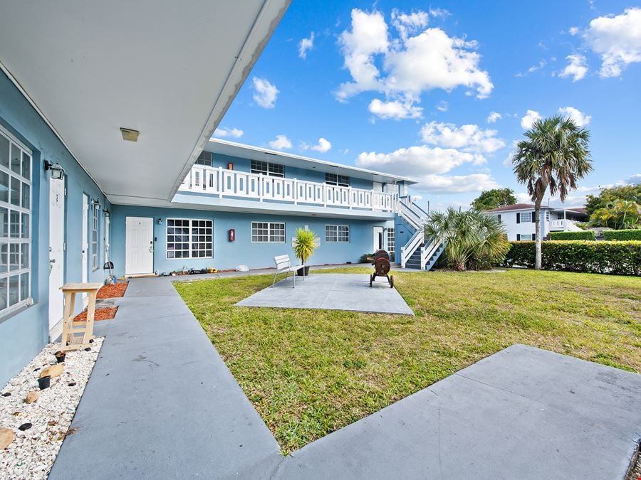 701 NE 13th Ct