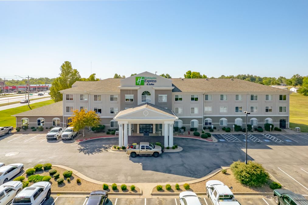 Holiday Inn Express & Suites Chickasha (OKC MSA) OK