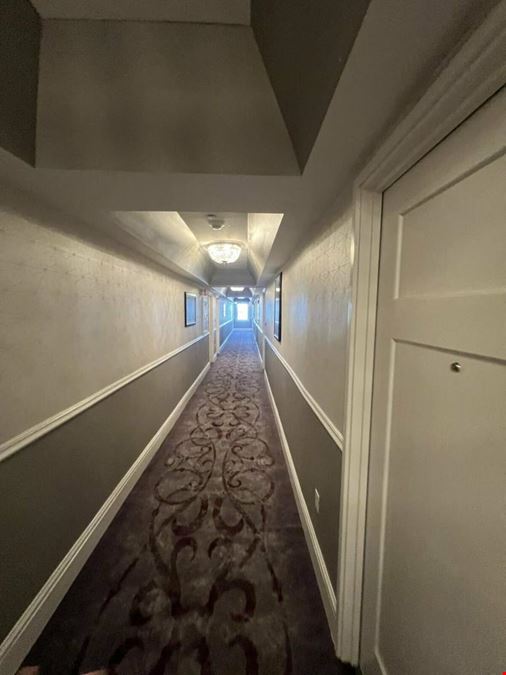 AMERICUS UNSCRIPTED HOTEL BY HYATT