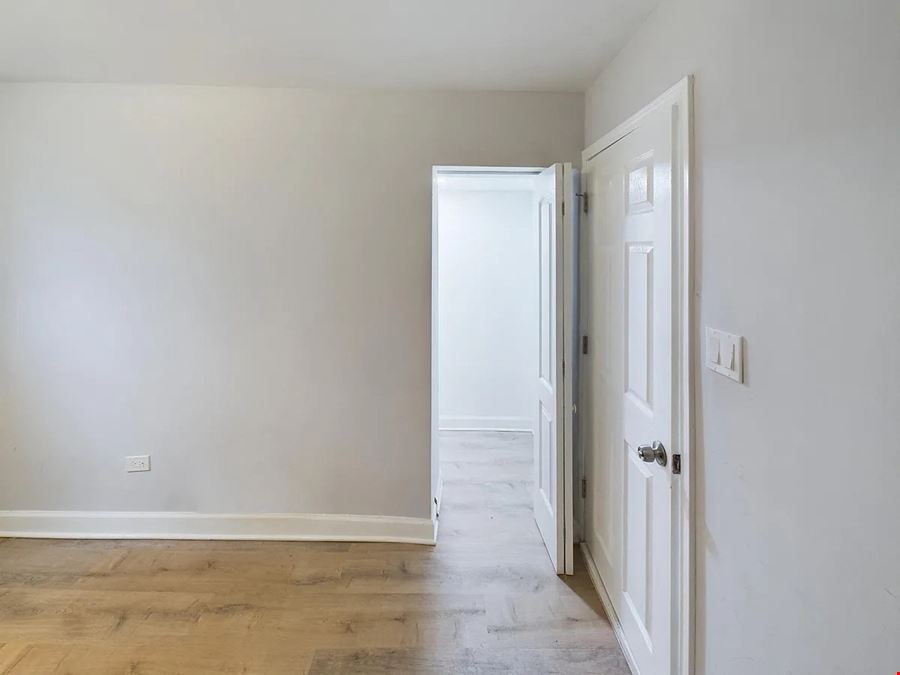619 E Groveland Park | 7 Unit Multifamily