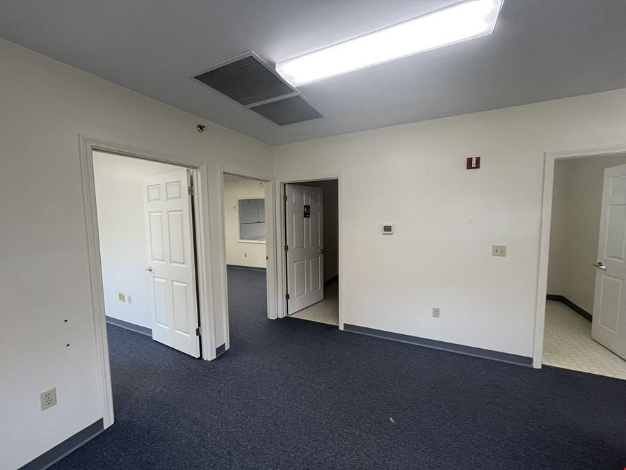 84 Pleasant Hill Rd