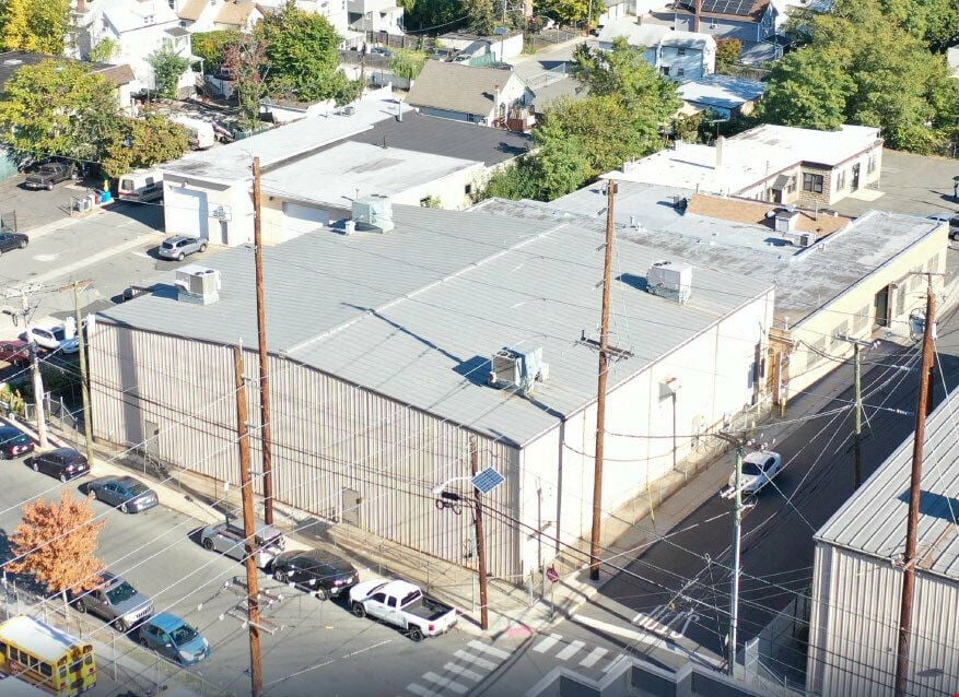 ±19,976 SF Industrial Opportunity for Sale or Lease