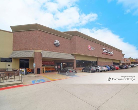 Preview of Retail space for Rent at 302 South Park Blvd