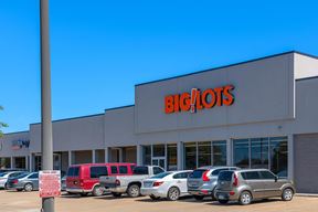 Hampton Square Shopping Center