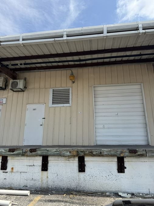Warehouse/Flex Space Near Polk Parkway