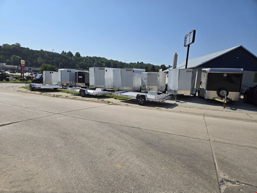 1001 Short St, Out Of State, IA, 52101