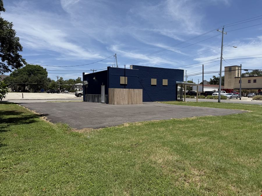 On the Downtown Fringe | Refurbished and Versatile