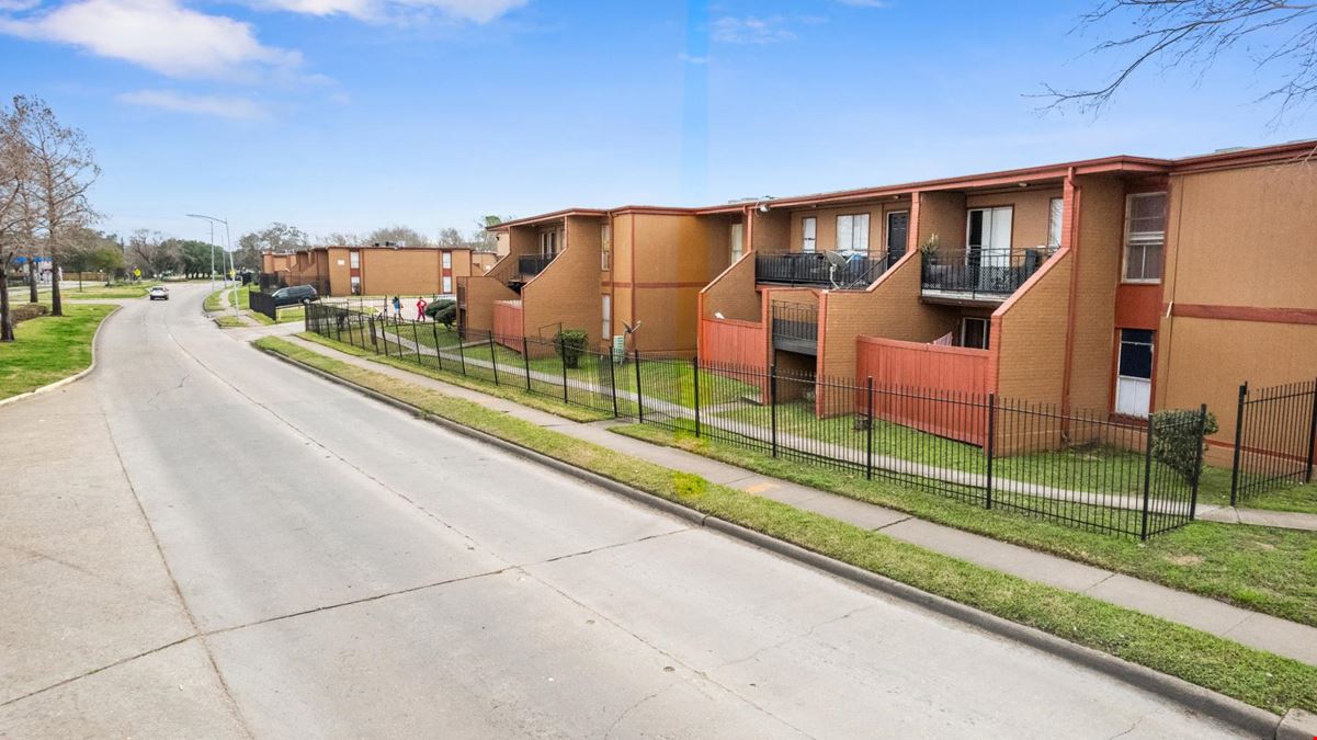Oakwood Villa