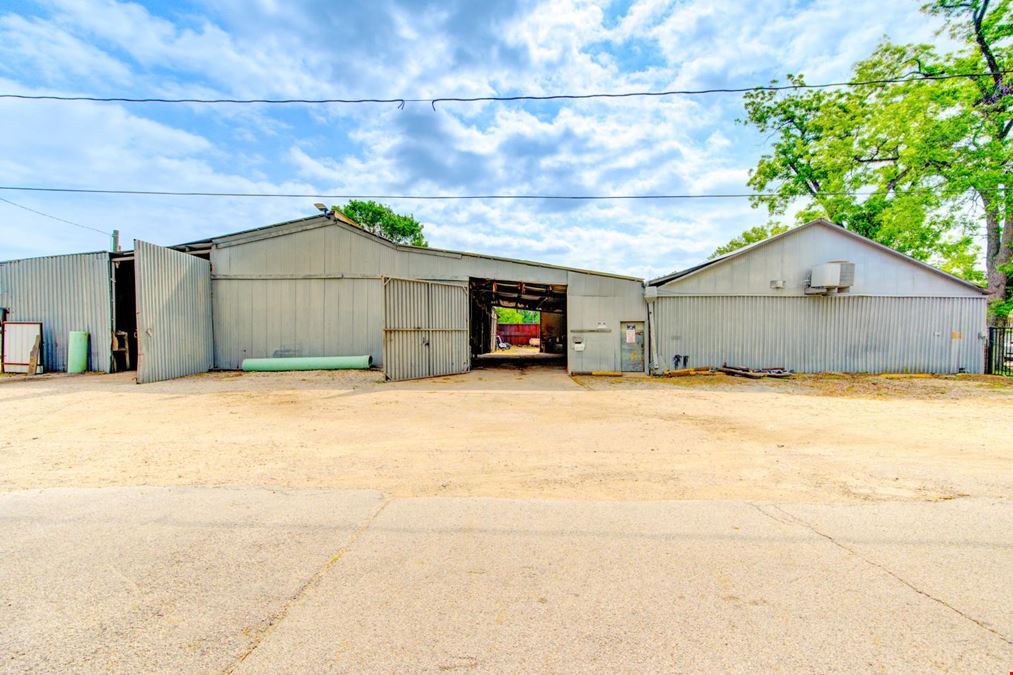 Prime Commercial Opportunity in Houston's Revitalizing Fifth Ward!