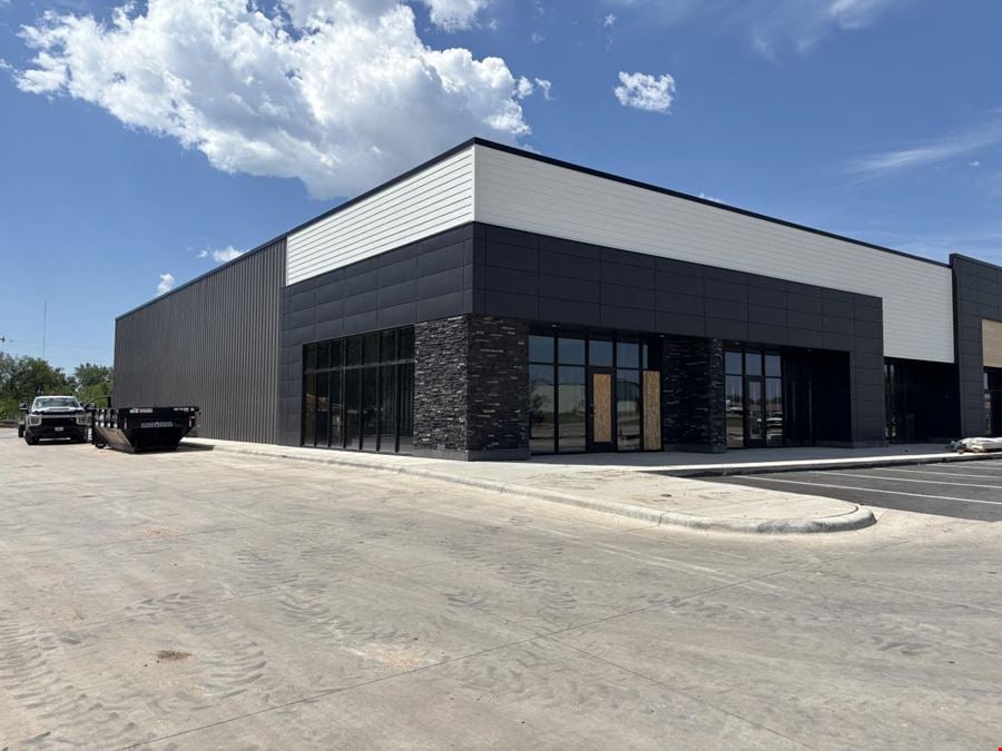 New Construction Retail / Warehouse Units