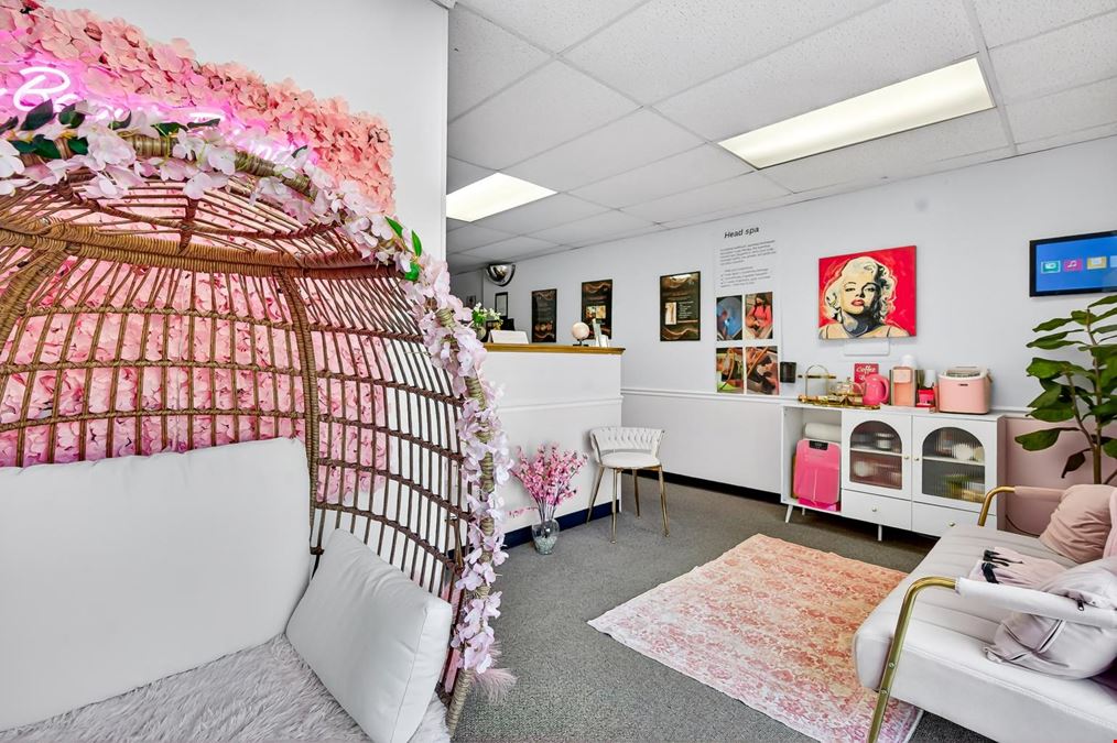 123 S Main St, Athol