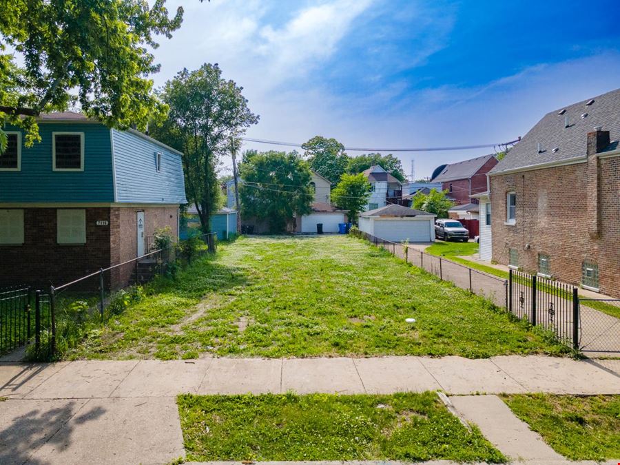7112 S. University Ave