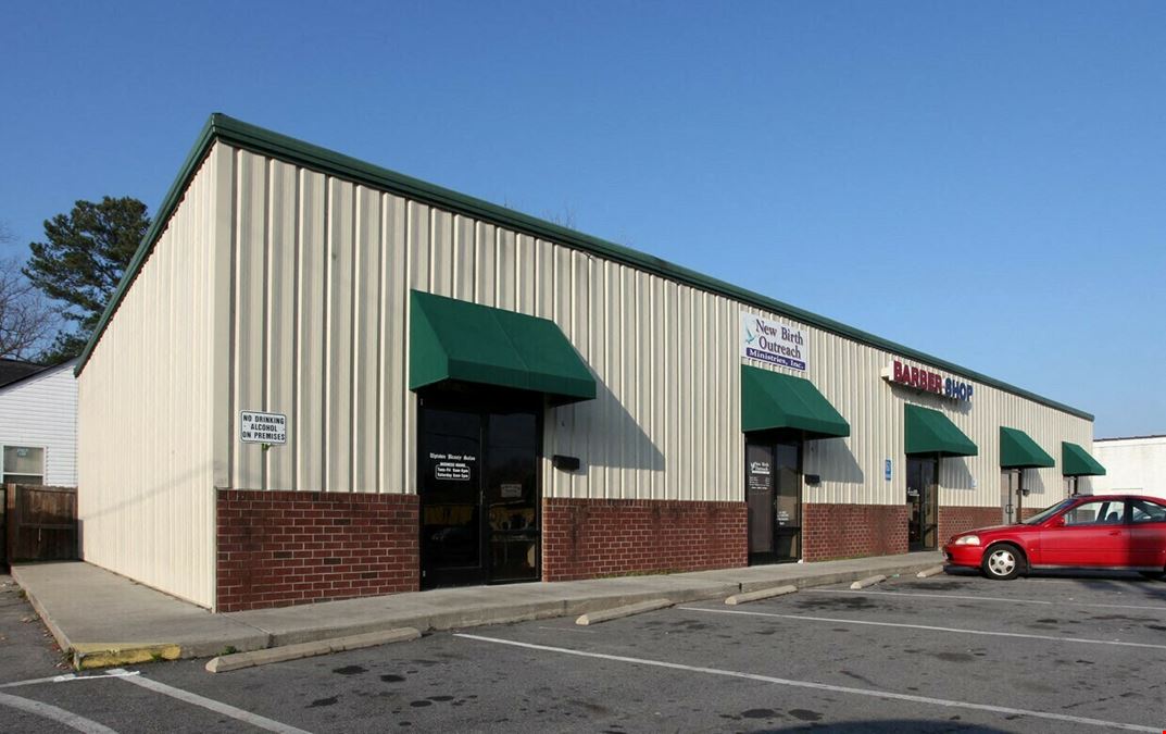 Former Hair Salon Available for Lease