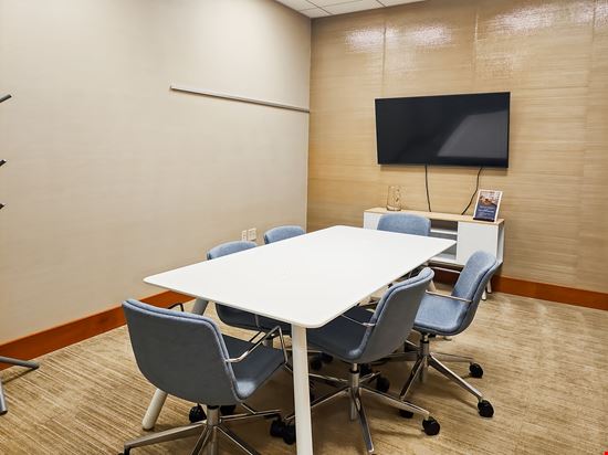 Regus - Rochester - 318 Commons