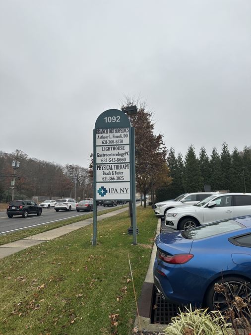 1092 West Jericho Turnpike
